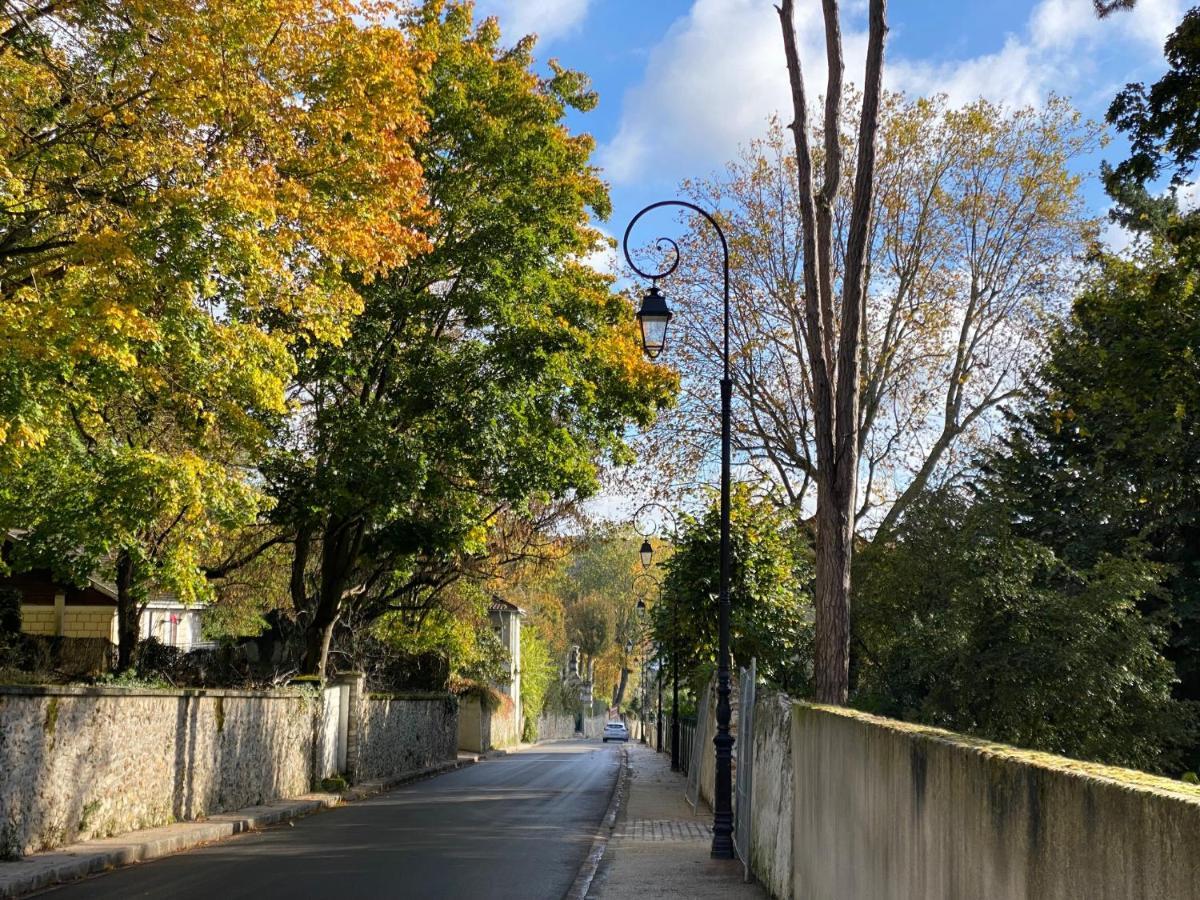 La Villa Perchee Calme, Sauna, Parking Prive Saint-Prix  Luaran gambar