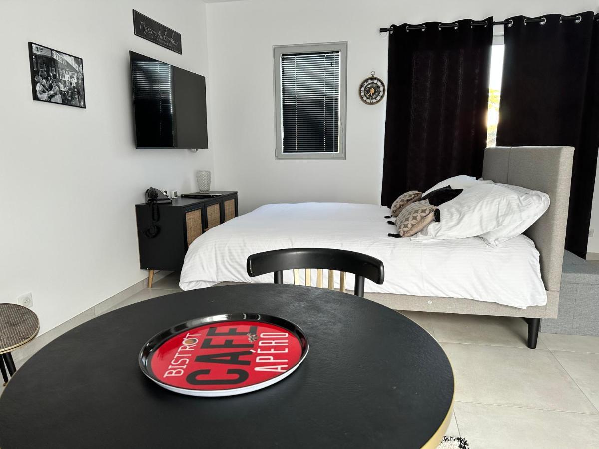 La Villa Perchee Calme, Sauna, Parking Prive Saint-Prix  Luaran gambar
