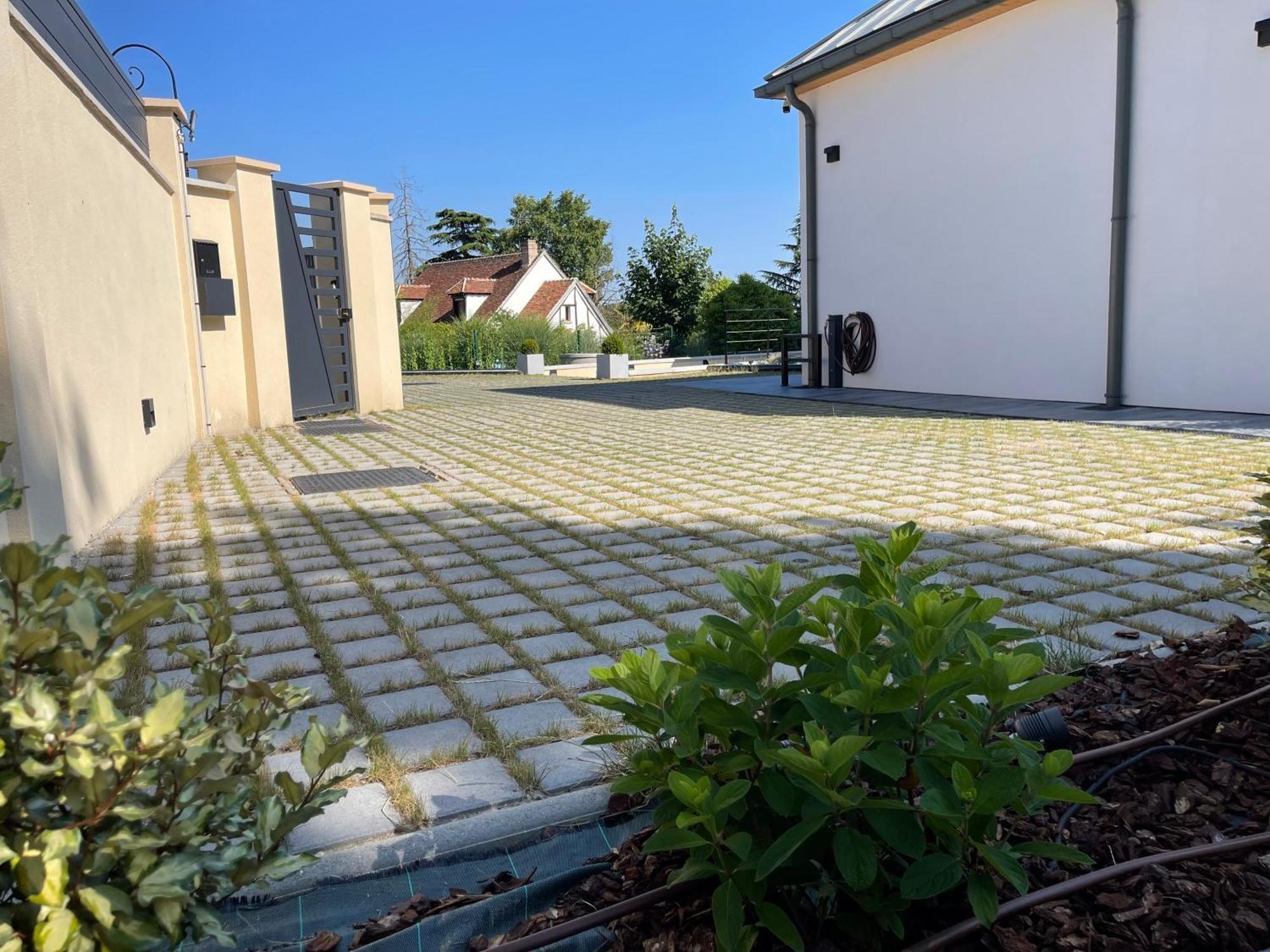 La Villa Perchee Calme, Sauna, Parking Prive Saint-Prix  Luaran gambar