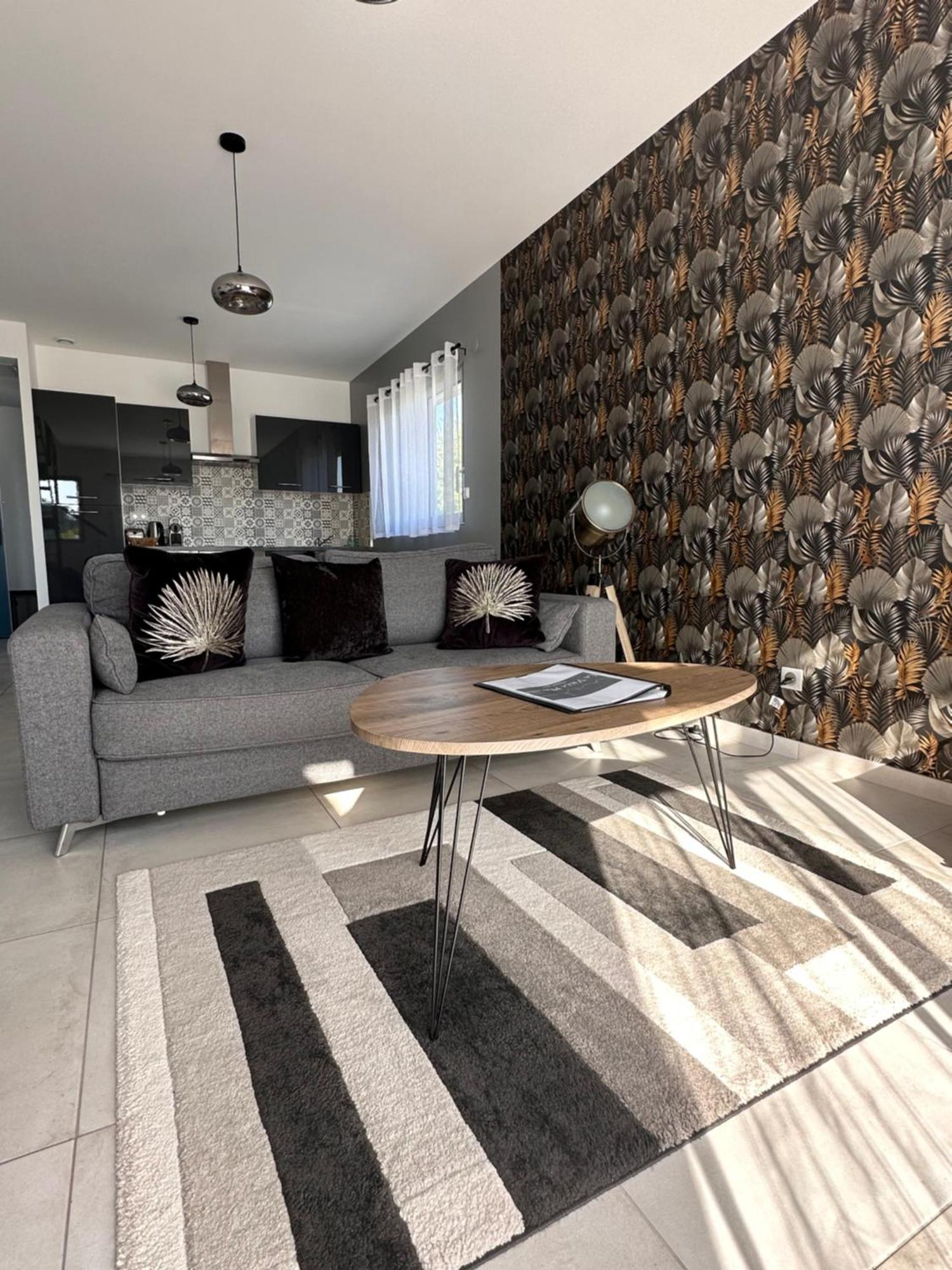 La Villa Perchee Calme, Sauna, Parking Prive Saint-Prix  Luaran gambar