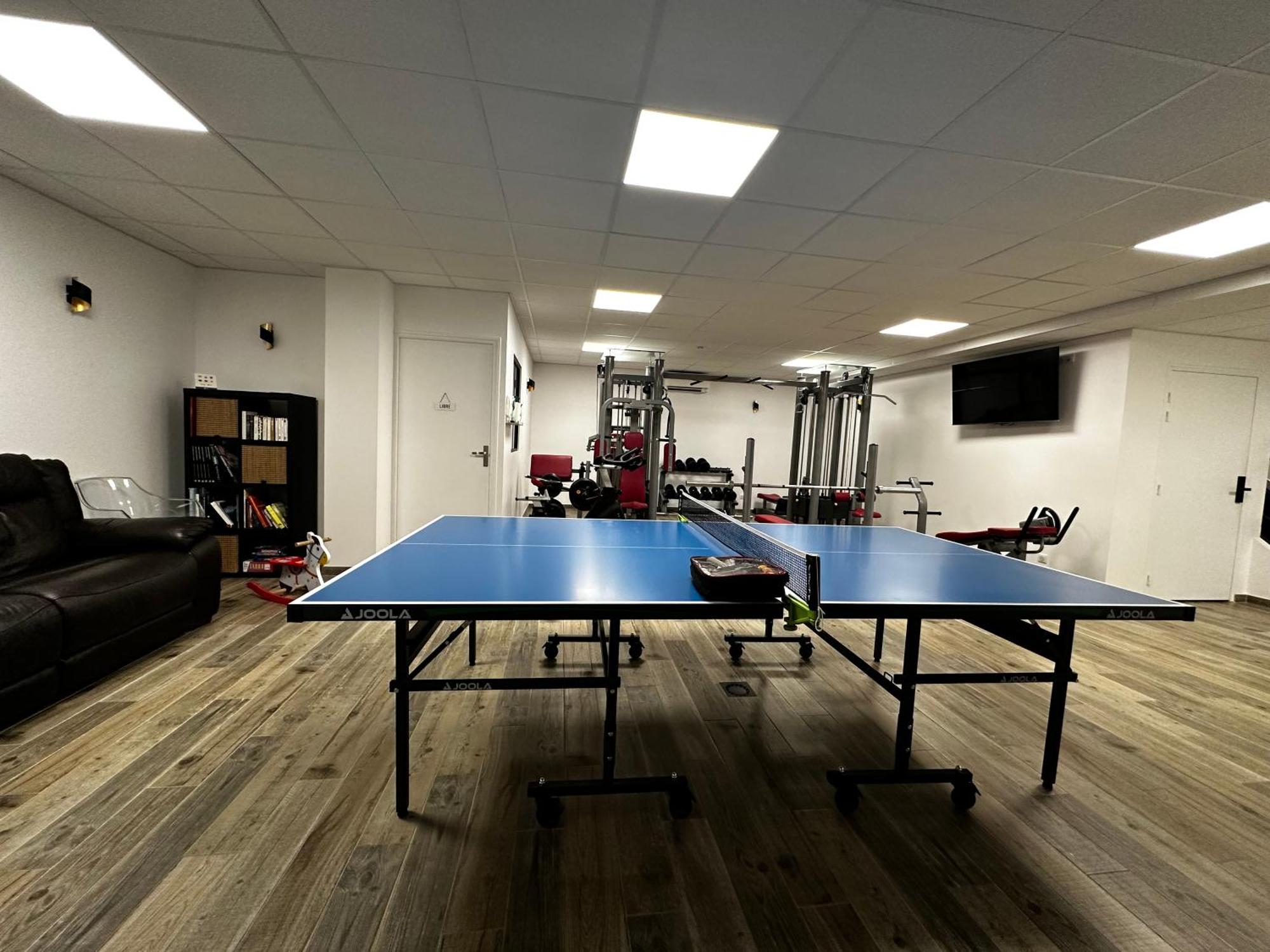 La Villa Perchee Calme, Sauna, Parking Prive Saint-Prix  Luaran gambar