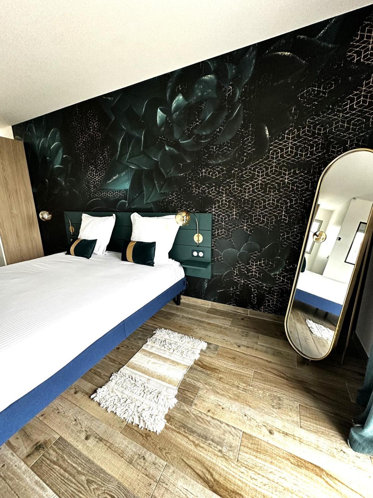 La Villa Perchee Calme, Sauna, Parking Prive Saint-Prix  Luaran gambar