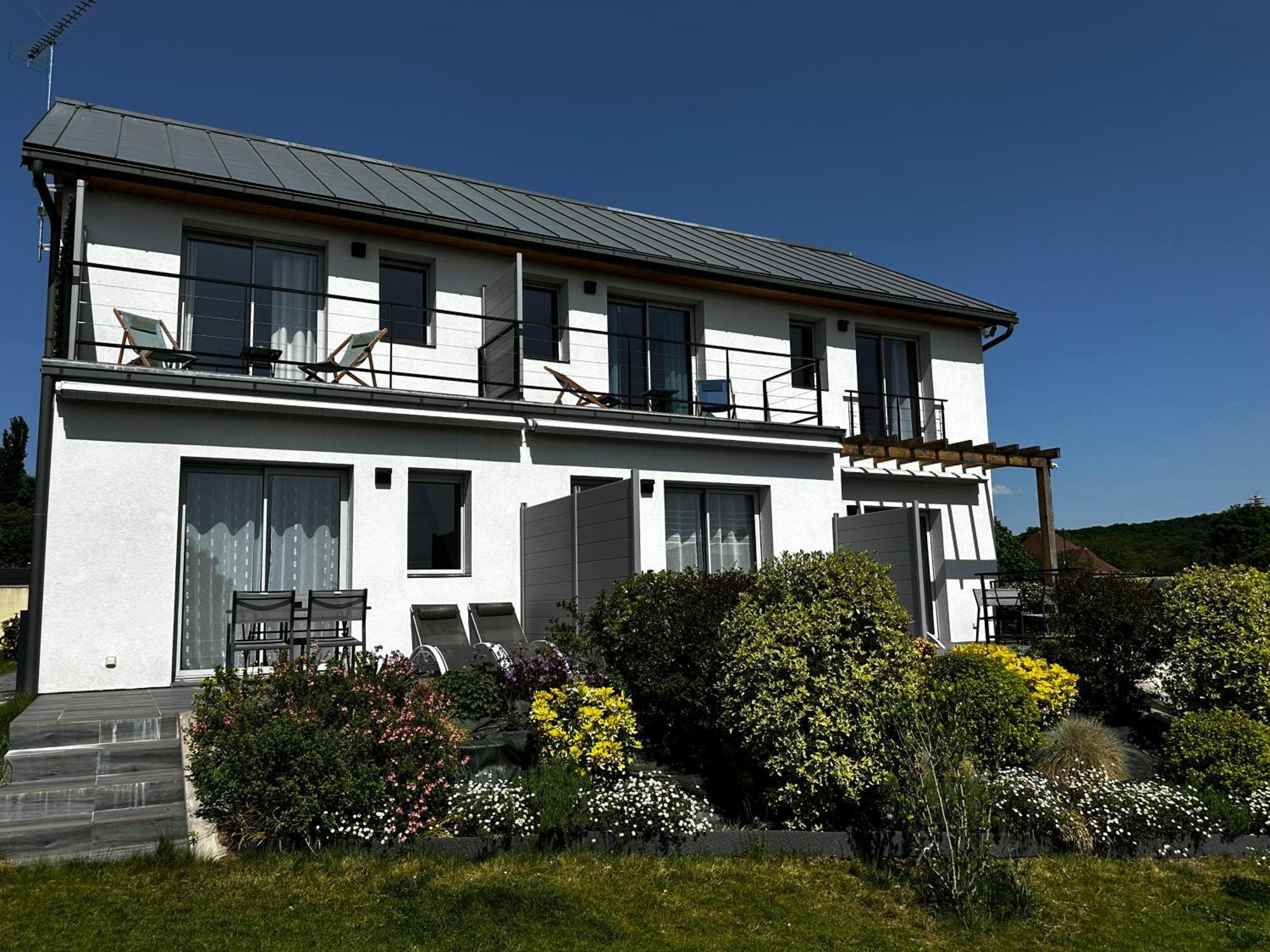 La Villa Perchee Calme, Sauna, Parking Prive Saint-Prix  Luaran gambar